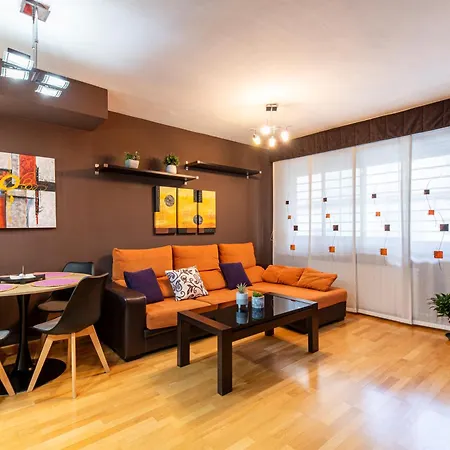 En Delicias 'hector' - Parking Incluido