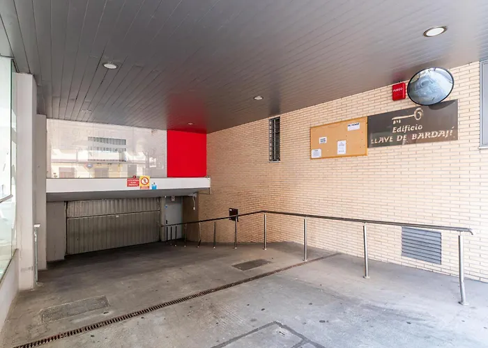 아파트 En Delicias 'hector' - Parking Incluido